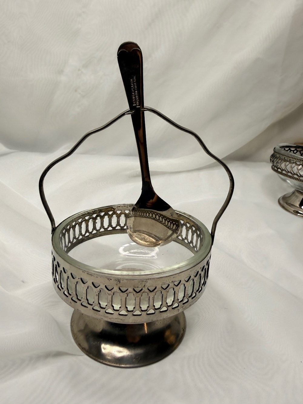 Midcentury Vintage Sheffield England Silver Plated Glass Heart Preserve Set - Picture 7 of 15
